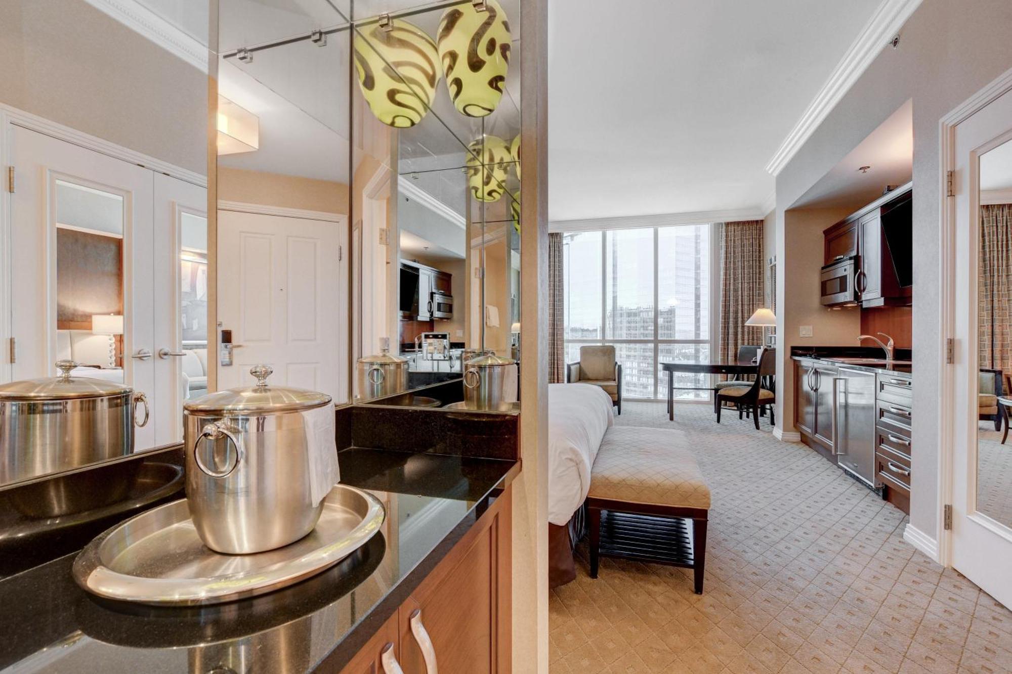 Classic Suite Mgm Signature 25Th Flr Pool View Las Vegas Exterior foto