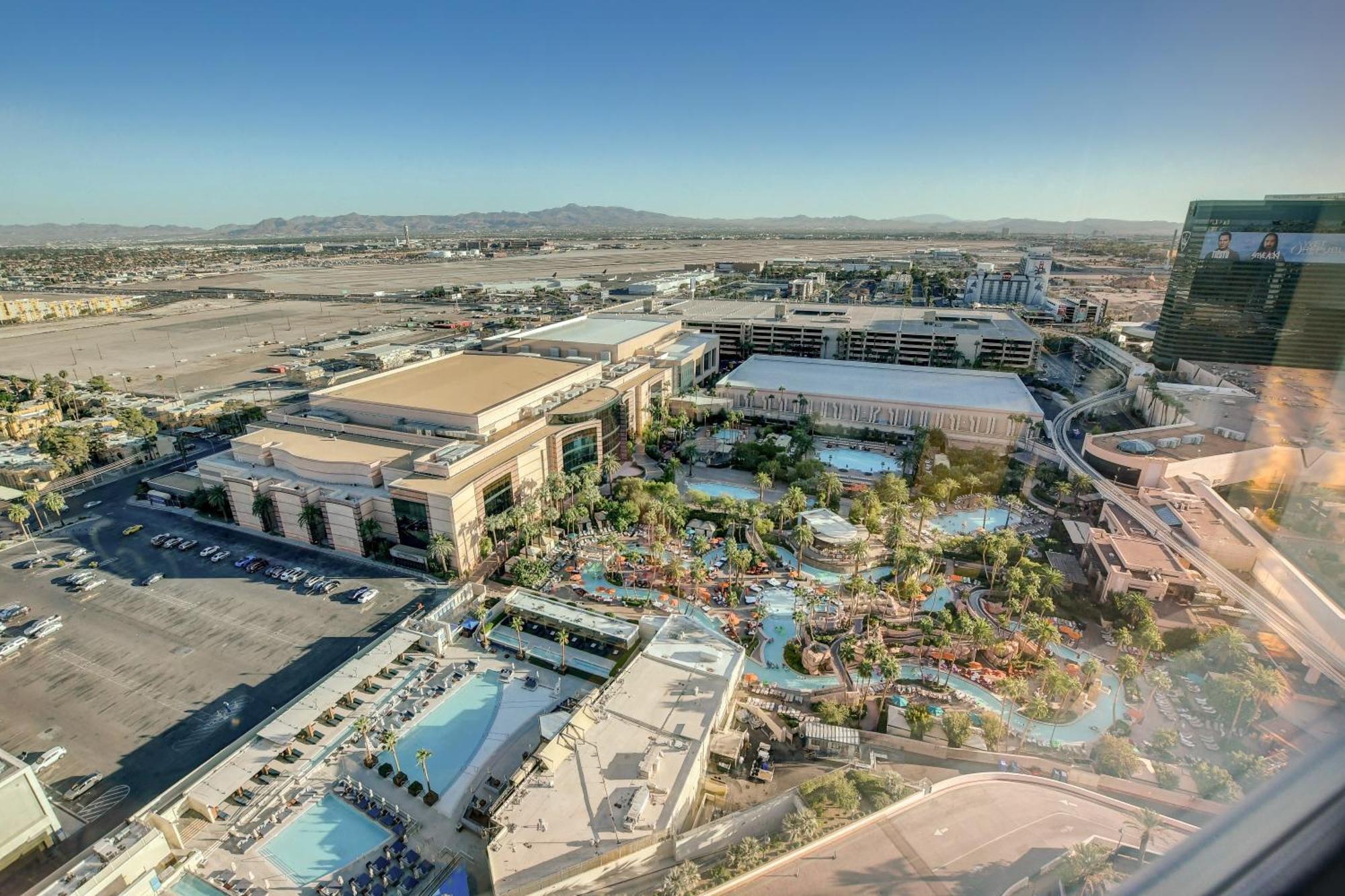 Classic Suite Mgm Signature 25Th Flr Pool View Las Vegas Exterior foto